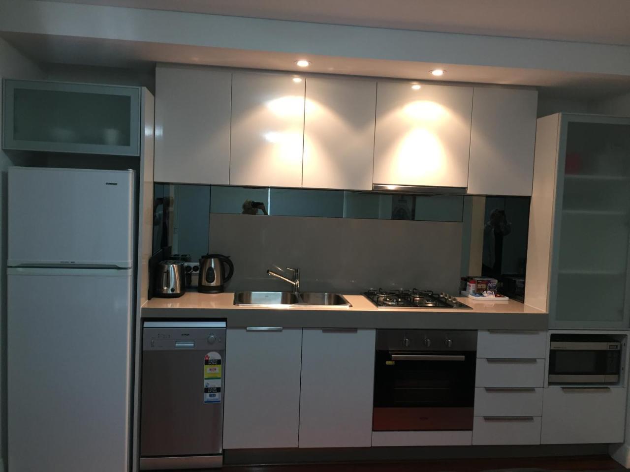 Parklane Apartments Fremantle Buitenkant foto