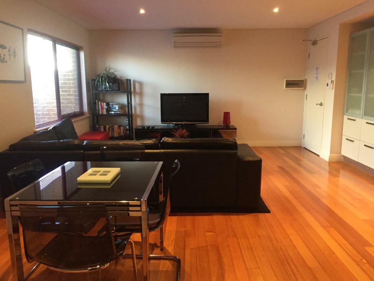 Parklane Apartments Fremantle Buitenkant foto